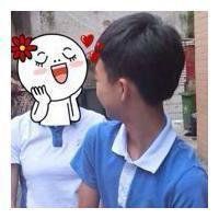 校服头像男生头像_穿校服的帅气男生头像