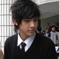 校服头像男生头像_穿校服的帅气男生头像