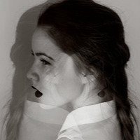 虐心头像女生黑白_黑白心痛伤感女生头像