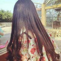 辫子头像女生背影_扎辫子可爱女生背影头像图片