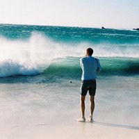 男生海景头像_海边男生看海头像图片