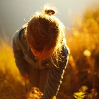 夕阳头像女生青春_夕阳西下清纯少女头像图片