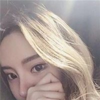 只露眼睛的头像女