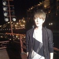炫酷黑色头像男生
