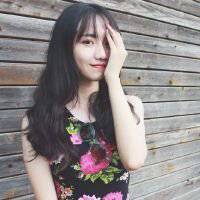 笑的灿烂的女生头像