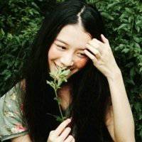 笑的灿烂的女生头像