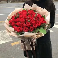 情人节送花图片真实 真实一点的情人节送花给女生图片