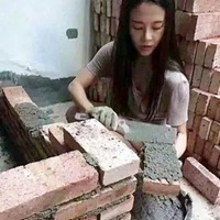 美女工地搬砖真实图片