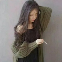 超拽女生头像抽烟 抽烟性感超拽女生头像