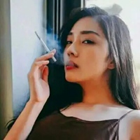 qq头像女生霸气超拽酷戴眼镜