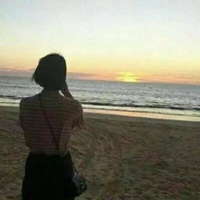 在海边的情侣头像 站在海边的情侣头像背面一人一张