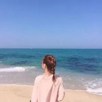 海滩头像 海滩上的漂亮女生头像