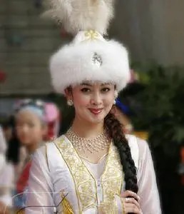 微信哈萨克族美女头像图片