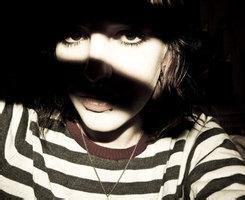 欧美霸气血腥男头像